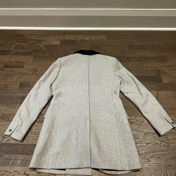 Smythe Grey Wool Coat with Faux Fur Collar Size 12 - Picture 6 of 9